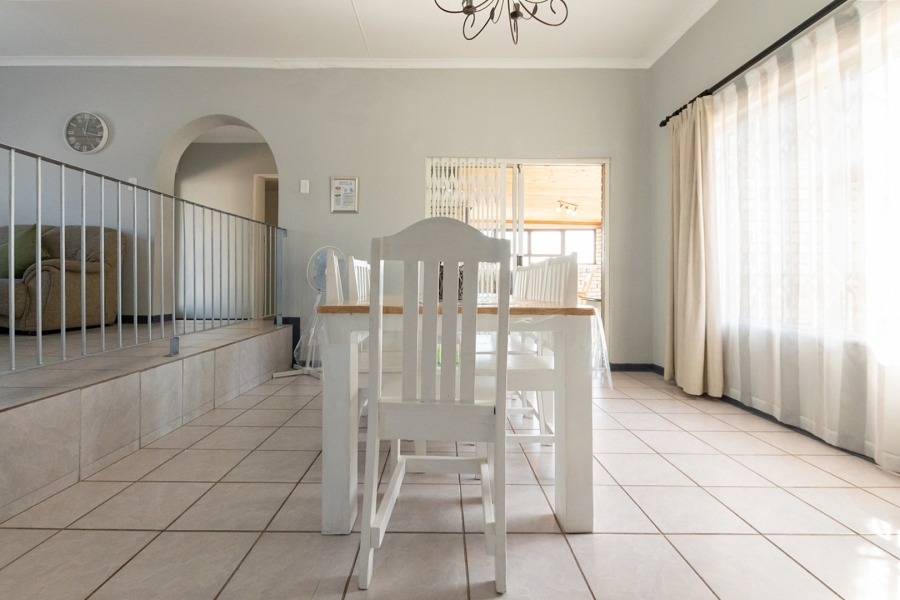 3 Bedroom Property for Sale in Myburgh Park Western Cape